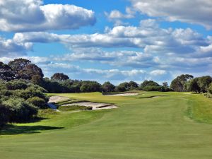 Royal Melbourne (West) 9th Approach